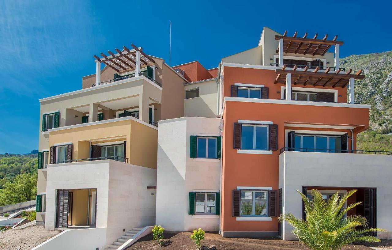 Lavender Bay Apartment B23 Kotor Buitenkant foto
